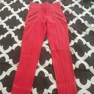 Sexy tight like pink pants, never worn